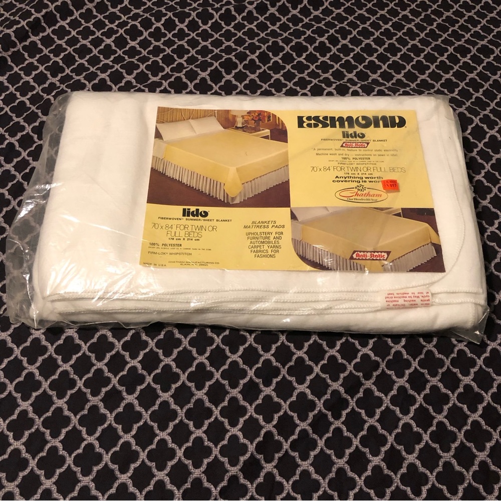 Vtg Chatham Esmond Lido Summer Sheet Blanket 70x90 Twin Full WHITE Polyester.